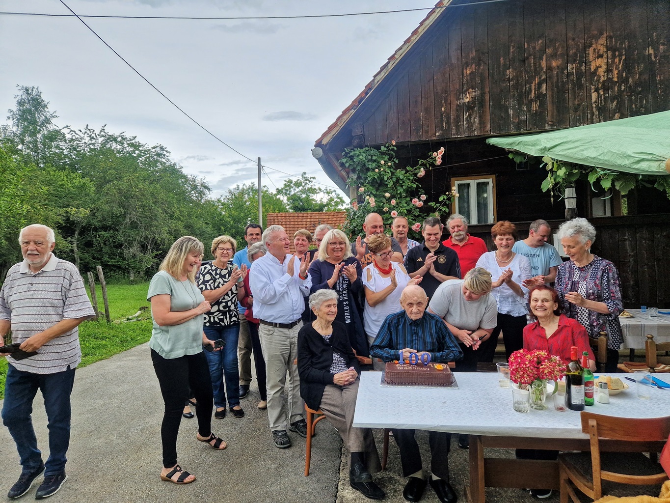 Ivan Franković proslavio stoljeće života – deci vina na dan – recept za stoti rođendan