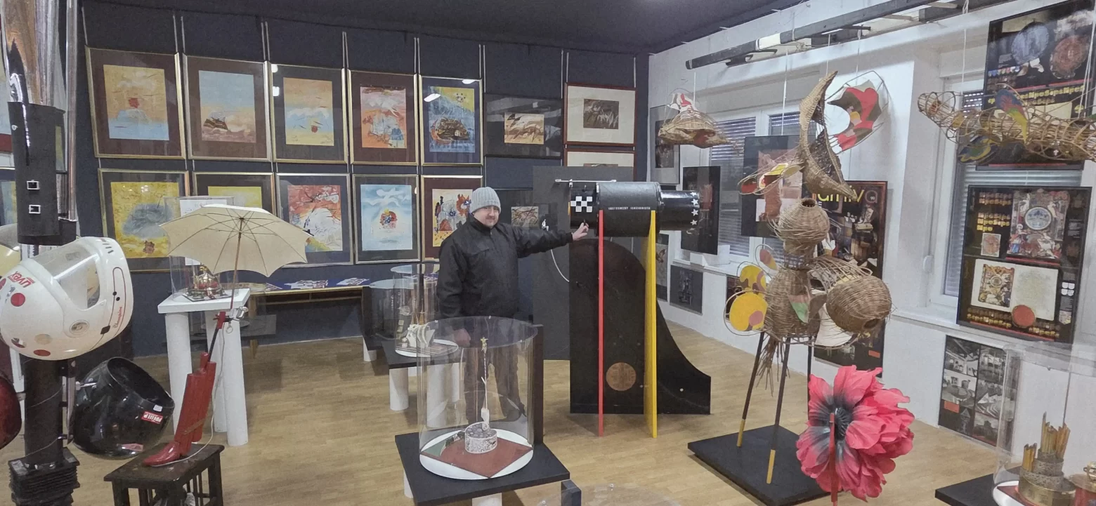 Njujorški MoMa ima jedan rad Zdravka Tišljara, oni petstotinjak