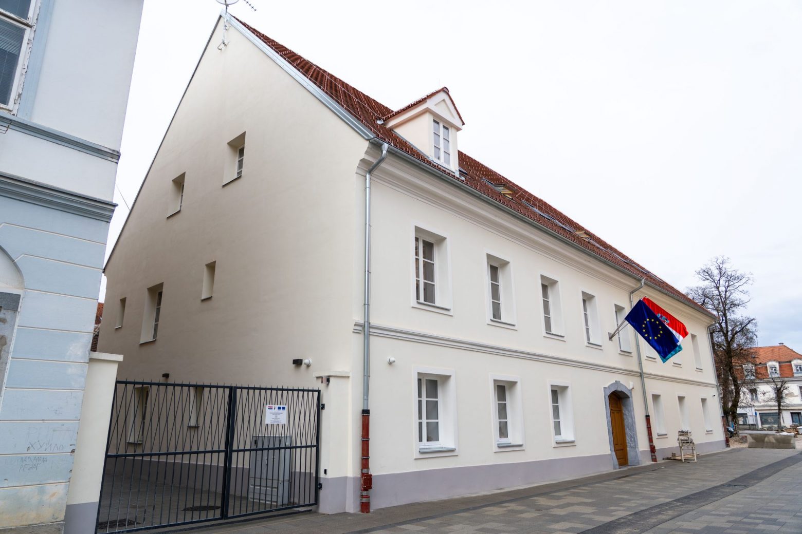 U roku završene konstrukcijska, cjelovita i energetska obnova male zgrade gradske uprave