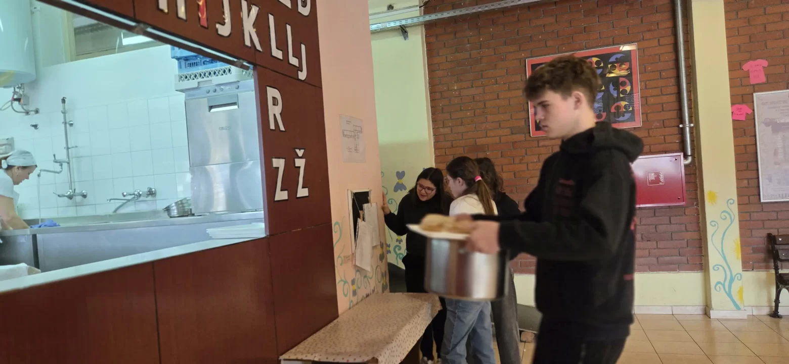 U Karlovačkoj županiji promijenjeni školski jelovnici – jela se rade od domaćih namirnica